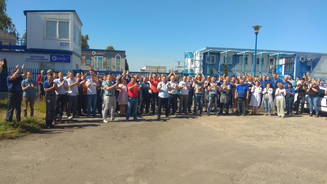 Силовики стягивают технику и людей в центр Минска