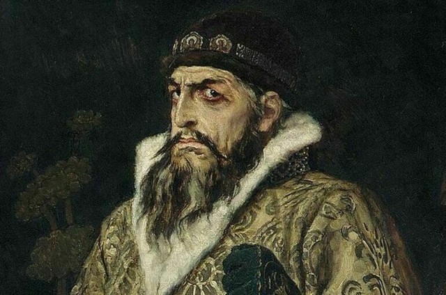 В Казахстане местный житель общается с русским персоналом кафе