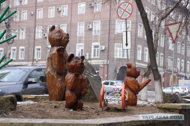 10 самых веселых памятников в России