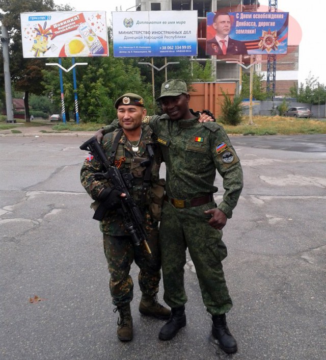 Трое уральцев, воюющих в Донбассе, награждены медалями