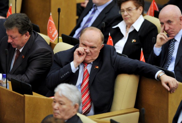 Тяжкий труд депутатов