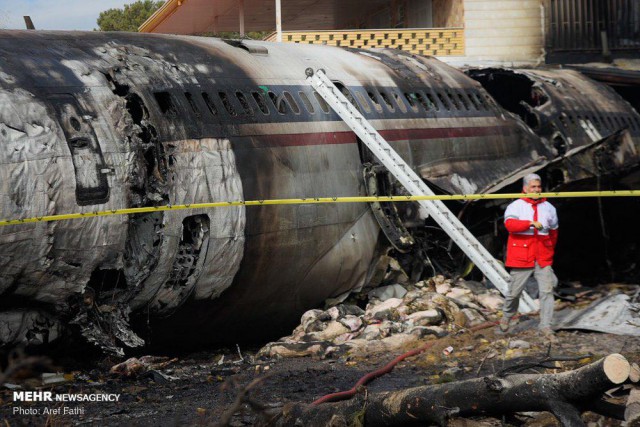 Под Тегераном разбился грузовой самолёт Boeing-707, вылетевший из Бишкека