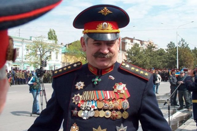 В Новочеркасске на праздник повесили баннер с казаками Вермахта, скандал назвали технической ошибкой