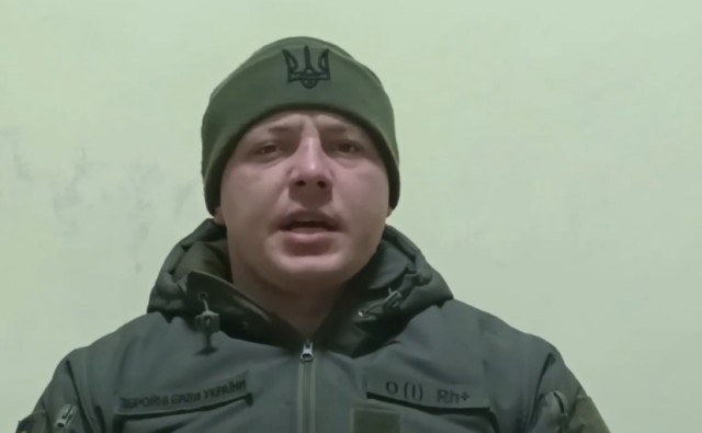 Офицер ВСУ избил ногами солдата в Житомирской области.