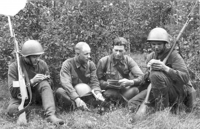 Великая Отечественная в фотографиях-9