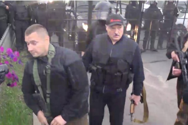 Лукашенко на учениях
