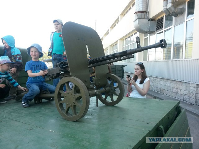 Выставка военных автомобилей. ПО "Ленрезерв", СПб.