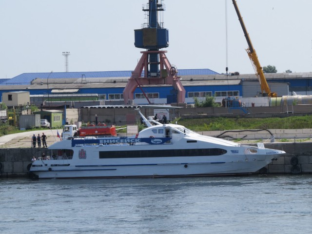 Строительство судна на подводных крыльях Комета-120М