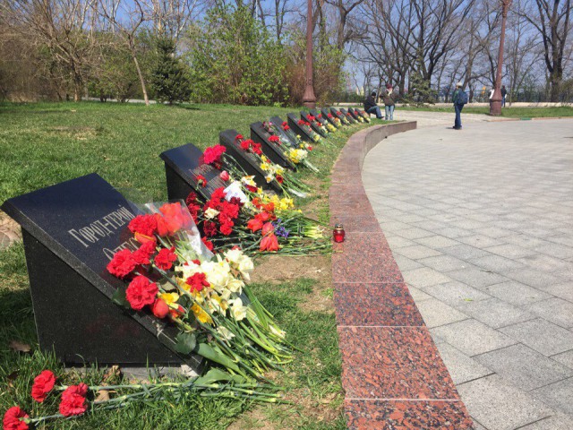 Полиция жёстко угомонила неонацистов в Одессе