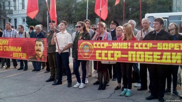 Всё больше жителей России ностальгируют по СССР