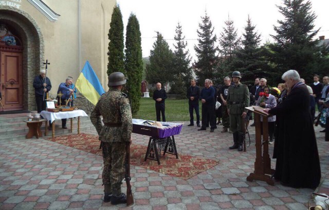 Украинец пытался метнуть гранату в празднующих 9 мая людей
