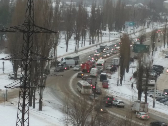 Жуткое ДТП произошло на улице Новосибирской, г.Воронеж