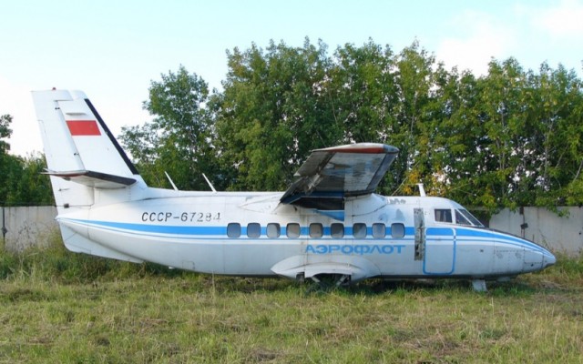 Два самолета Boeing не смогли взлететь из-за неисправности двигателей