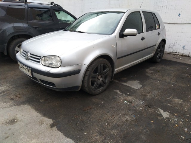50 лет Volkswagen Golf