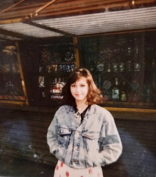 Девчата из 90-х и 00-х