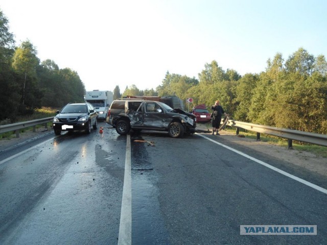 Авария на трассе М-8 113 км перед Переславлем