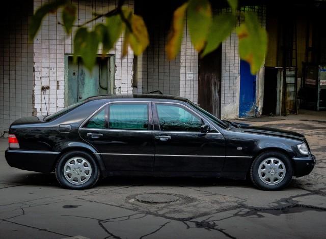 Mercedes-Benz S600 W140 - броневик из девяностых