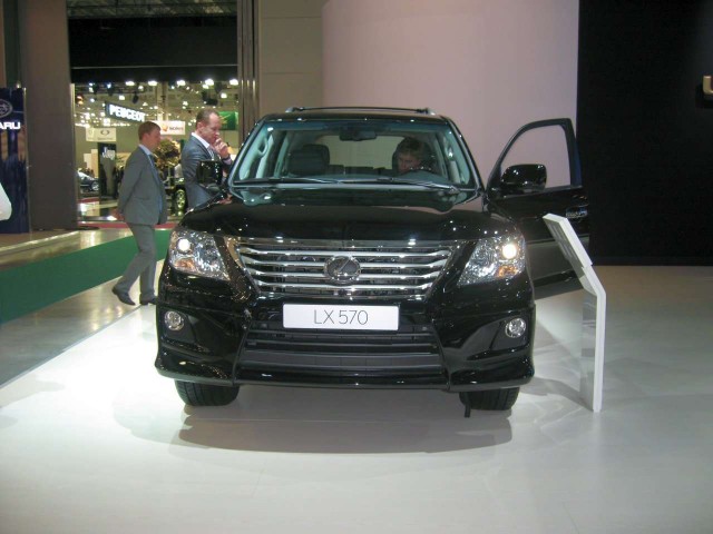 Репортаж с автосалона ММАС - 2010