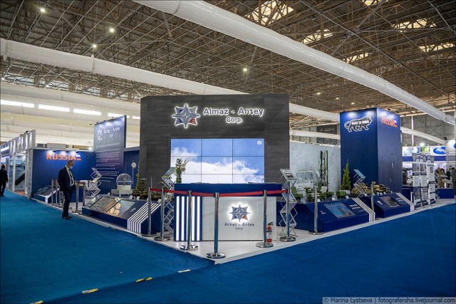 Аэро Индия-2021 проходит в Бангалоре
