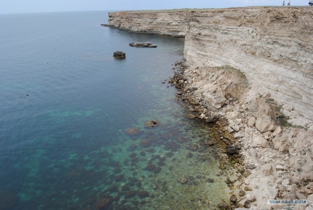 Мыс Тарханкут - самая западная точка Крыма.