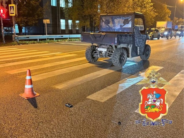 Подросток на квадроцикле сбил двух четырёхлетних детей в посёлке Красково в Люберцах — потерпевшие уже в больнице.