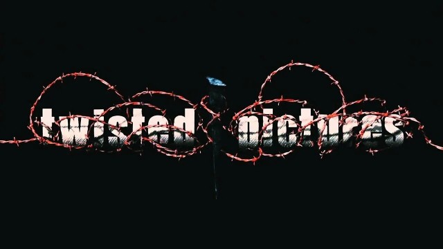 Идиот прыгнул на батут из колючей проволоки