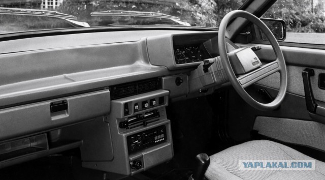 Руль в бардачке: отечественные праворульные авто