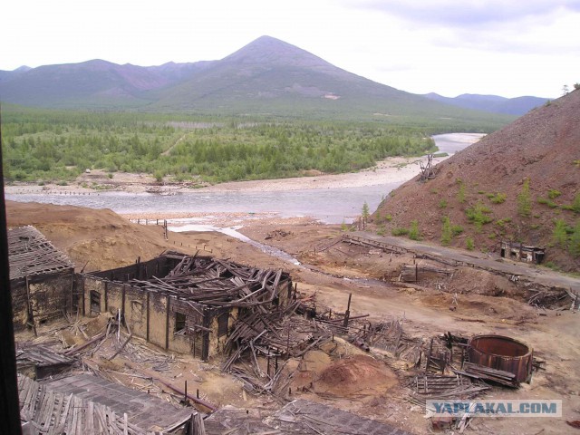 Остатки уранового лагеря в Магаданской области. Фотографии из экспедиции Музея истории ГУЛАГа