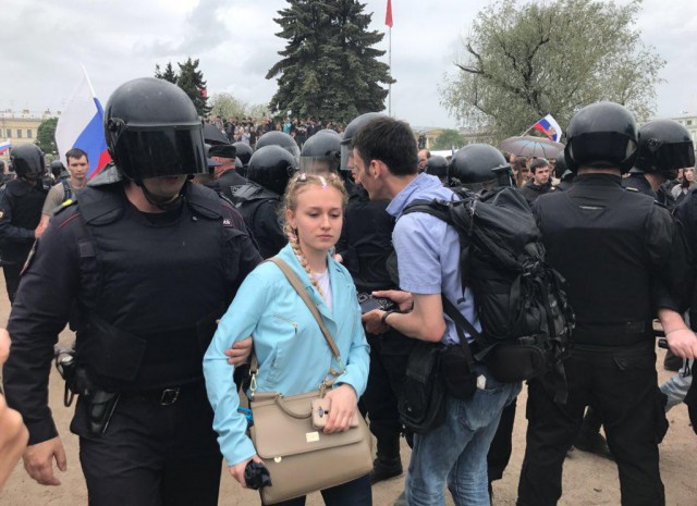 Видео задержания Павла Устинова - без вырезок! Выводы - за вами.