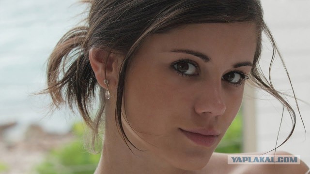 Порноактриса из Екатеринбурга стала самой популярной моделью на PornHub