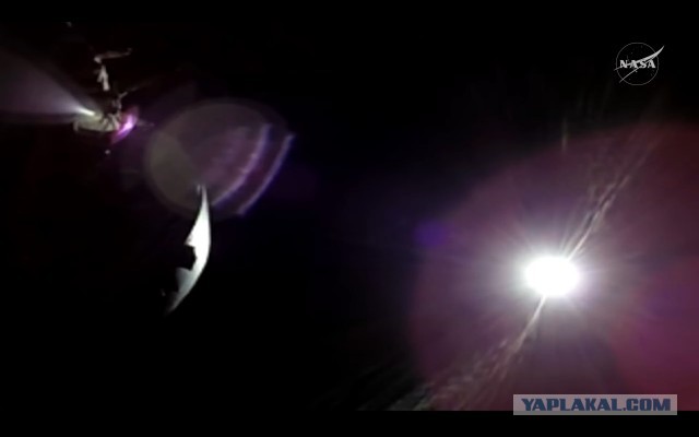 Экипаж пилотируемой миссии Artemis II возвращается на Землю