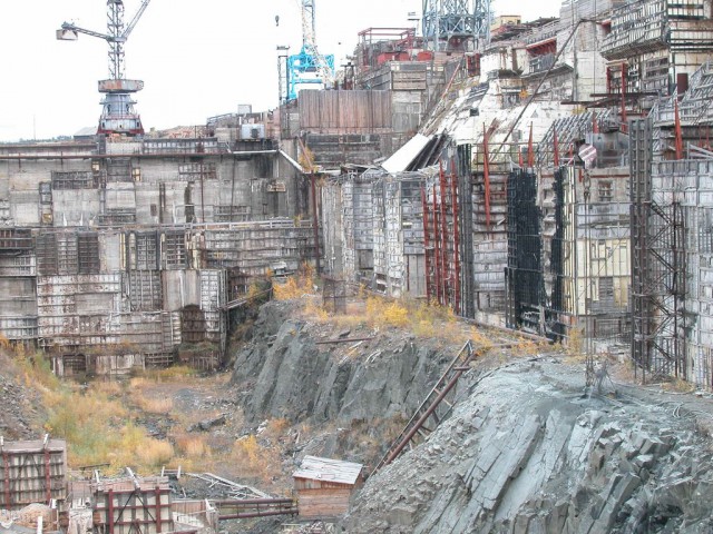 Богучанская ГЭС