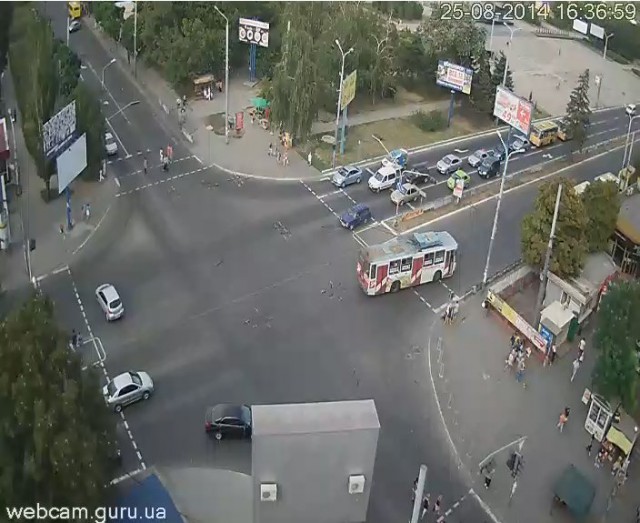 Ополчение двинулось в атаку на Мариуполь.