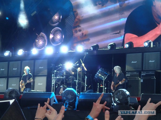 AC/DC. Вжарим рок в этой дыре!