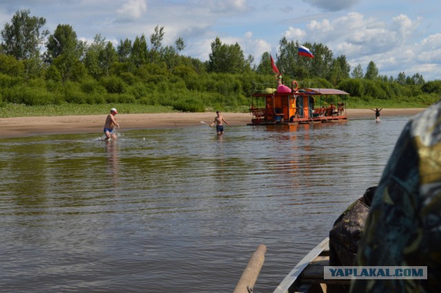Плот.