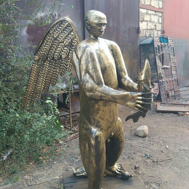Скульптуры из городов по всему миру, которые доказывают: главное воображение!