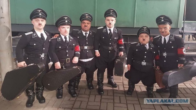 Порошенко анонсировал переход Украины на военное положение