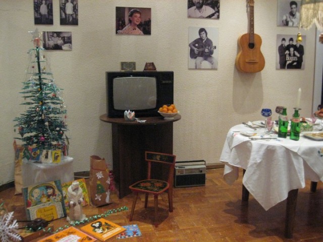 Новый год в добрые ламповые времена.