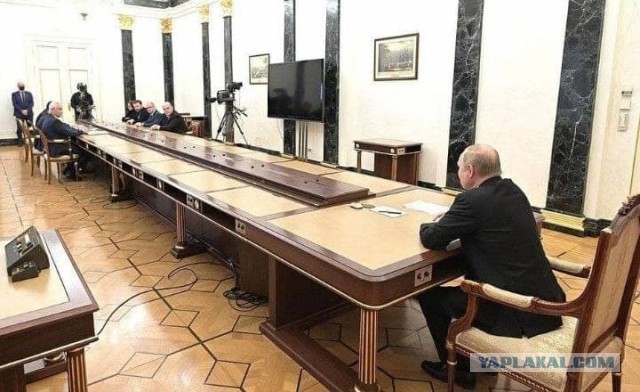 ⚡️ Два часа продолжаются переговоры России и Украины