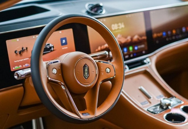 Huawei научила автомобильную аудиосистему одновременно играть разную музыку спереди и сзади