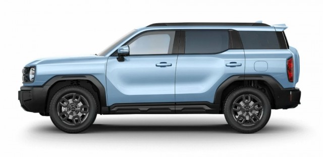 Toyota Motor 21 октября провела мировую премьеру новой модели — внедорожника Land Cruiser FJ по прозвищу «бэби-Круизер»