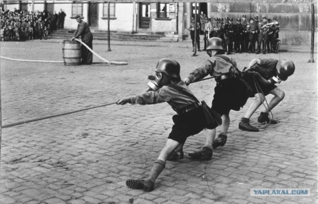 Фотографии второй мировой, многие цветные (фото)