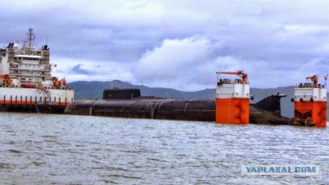 Транспортировка атомных подводных лодок "Братск"