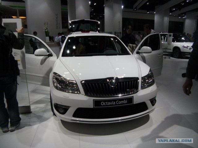 Парижский автосалон