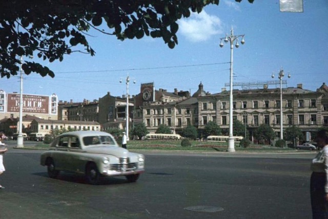 Улицы мира 70 лет назад. 1952 год