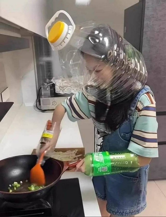 *зачёркнуто*