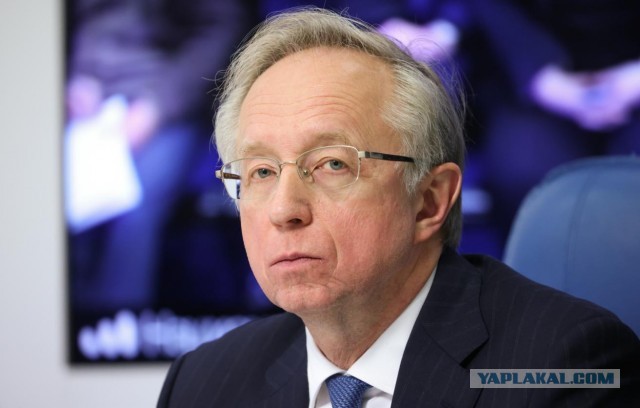 Галузин: РФ готова обсудить идею временного внешнего управления Украиной