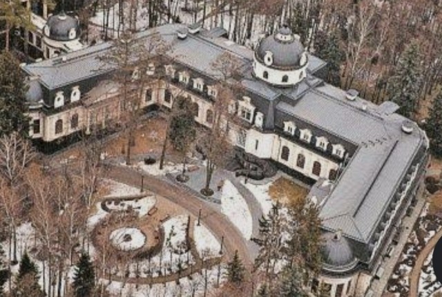 Шувалов рассказал, как объясняет детям причины вводимых ограничений