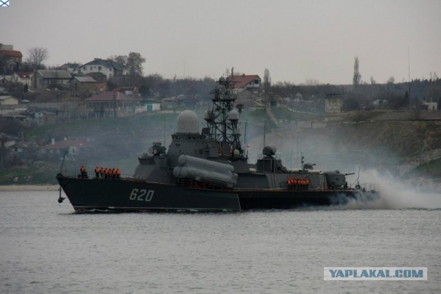 В Средиземное море отправили российский флот!