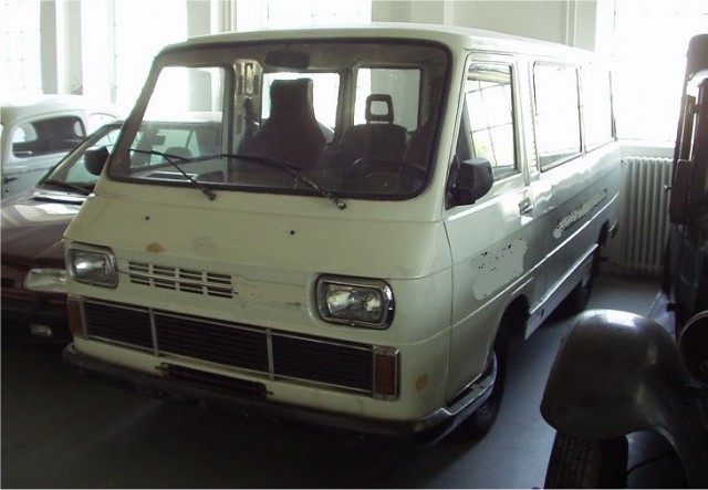 Игра на ЯПе: Угадай АВТО-9